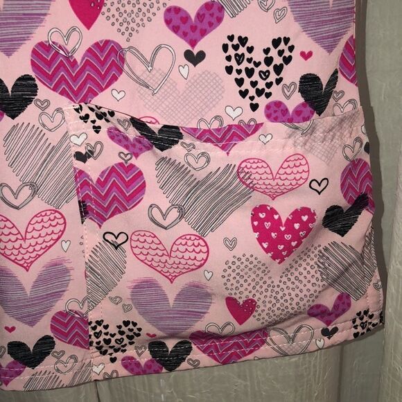 Happy Scrubs XS Heart Print Pink Black Scrub Top - Picture 8 of 14
